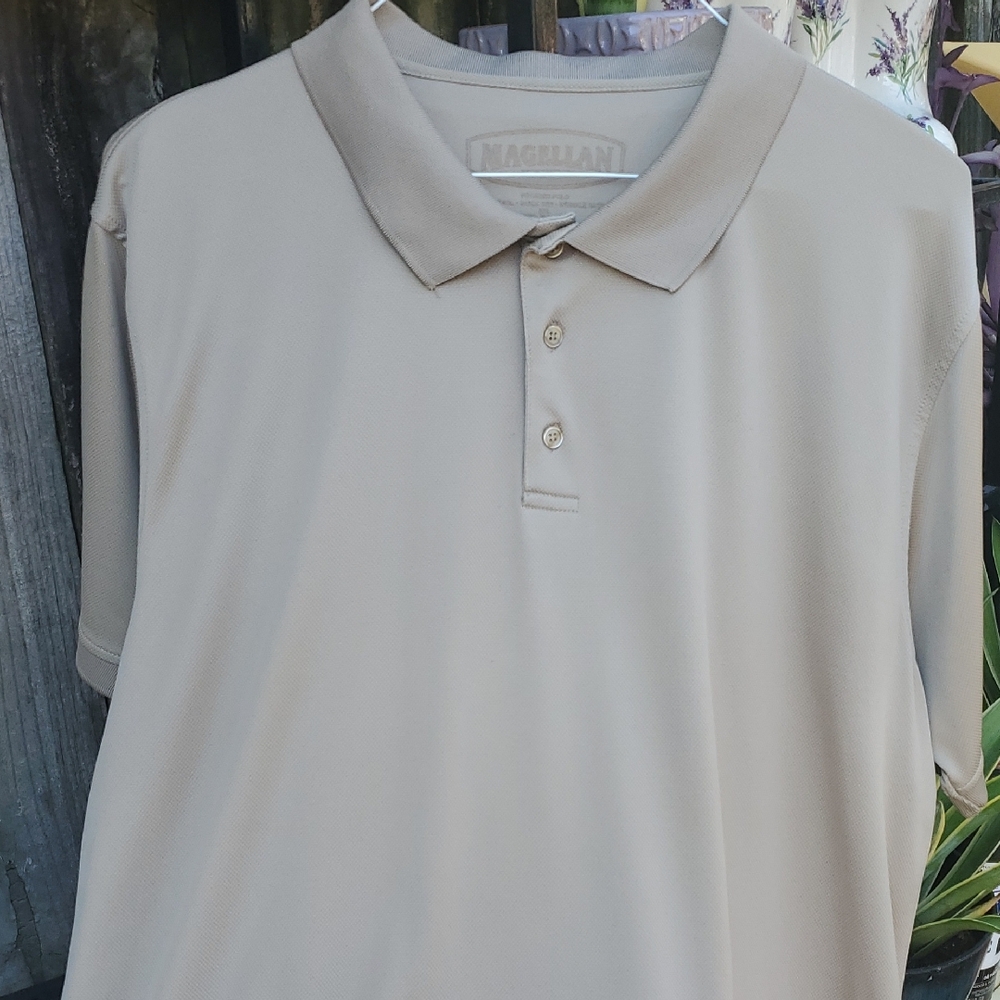 Magellan Outdoors Men's Beige Polo Shirt